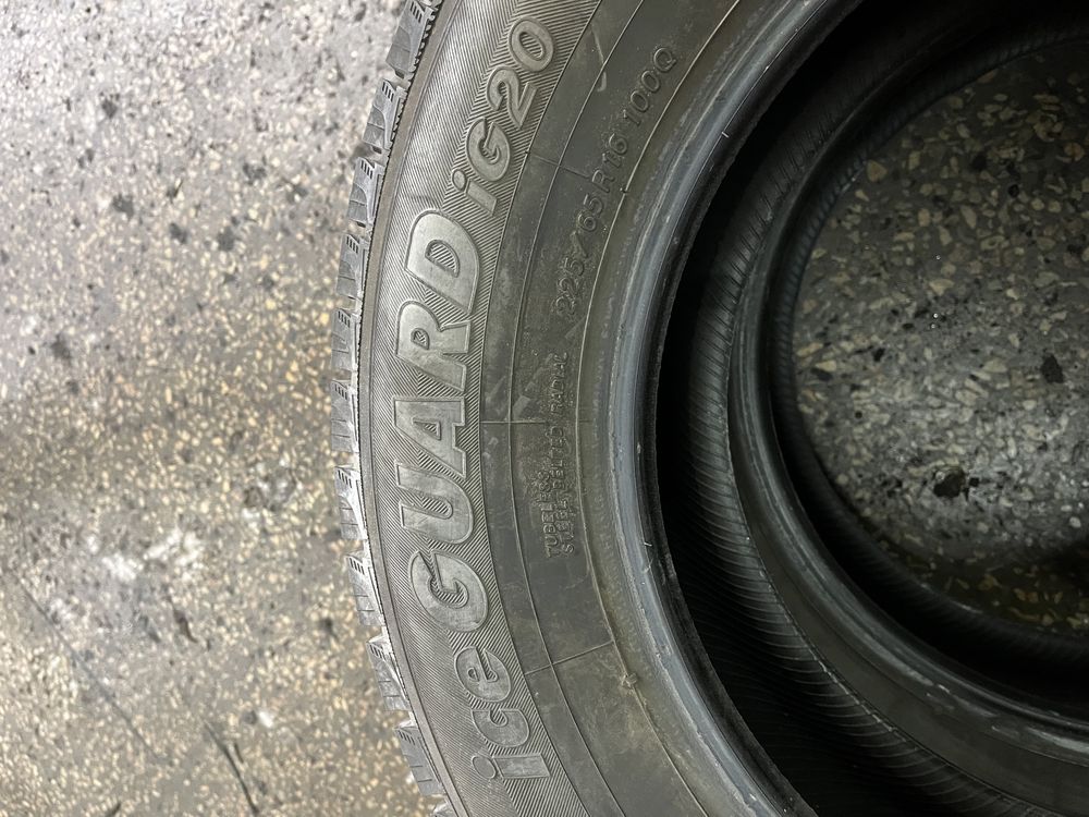 Продам шины зима 225/65/R16
