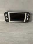 Nintendo Lite + dwie gry i etui ochrone