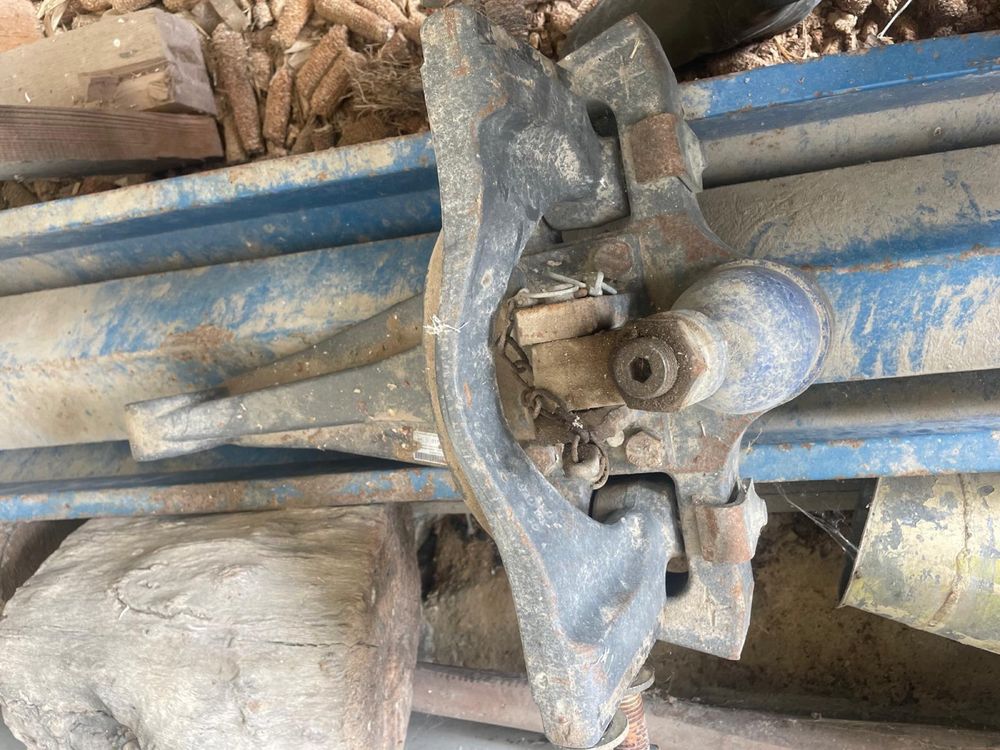Sistema de engate reboques K80 - Fendt 700