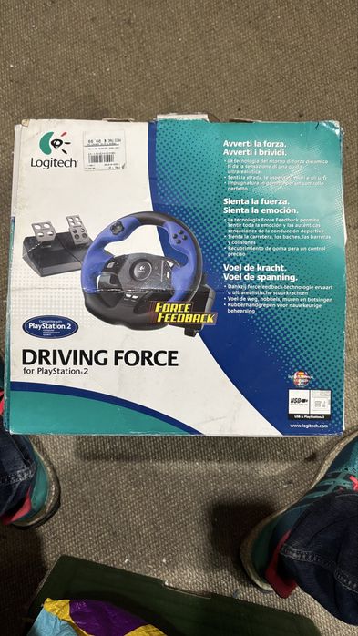 Loghitech driving force para playstation