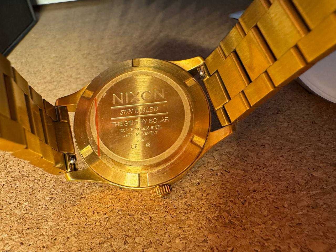 Relogio Nixon SENTRY SS Gold/Indigo