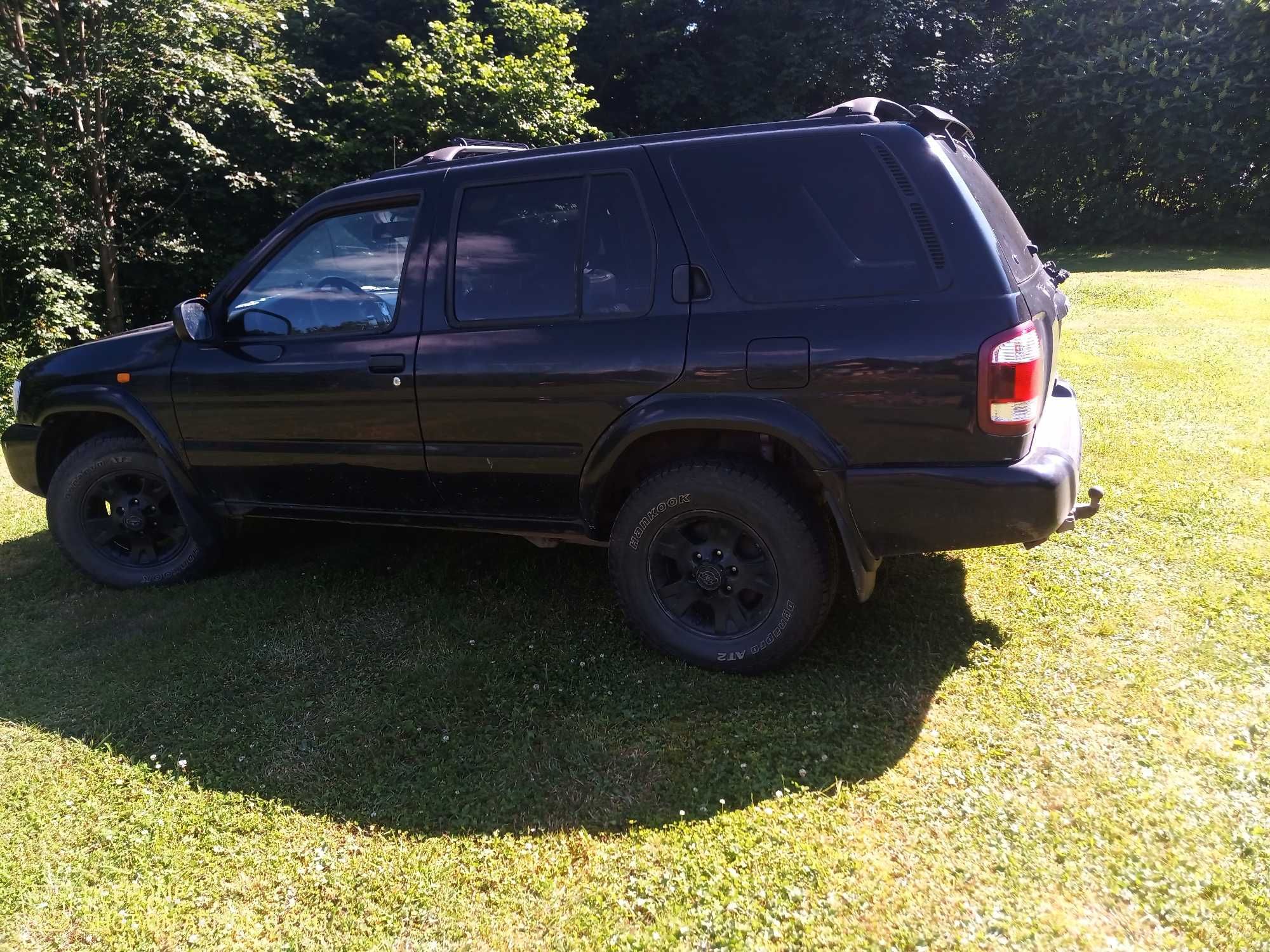 nissan pathfinder 3,3