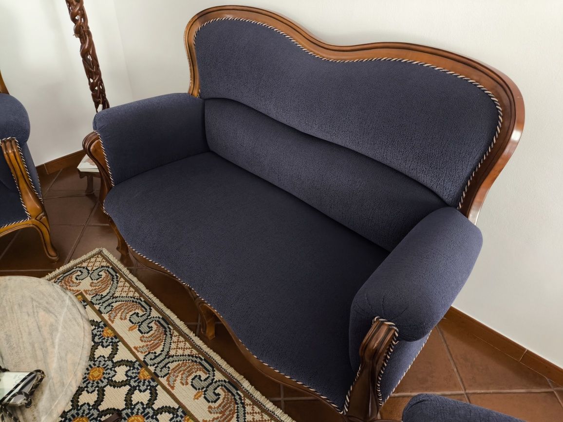Conjunto Sofá mais 2 Cadeirões Vintage