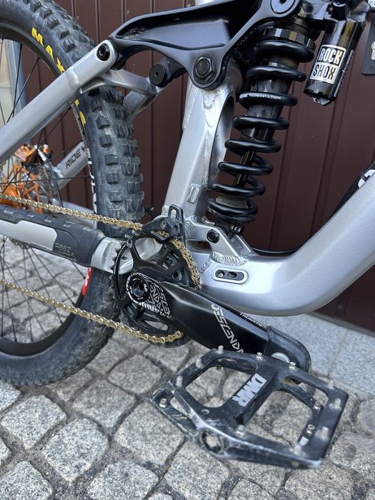 Dartmoor Thunderbird FR Pro L 27,5” jibber rower enduro dh mtb