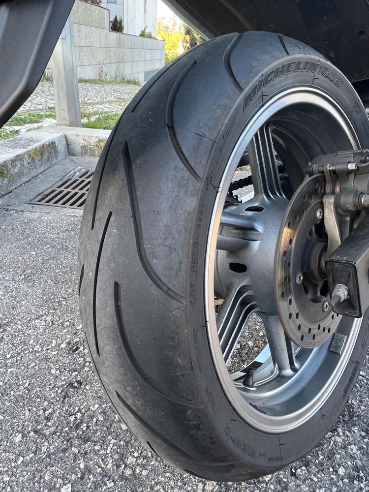 Honda CBF 500 muito nova