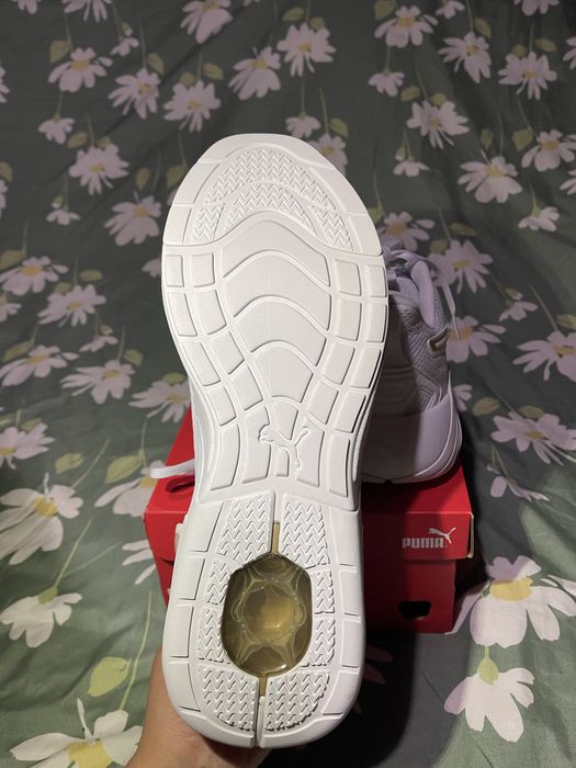 Nowe buty Puma unisex 42