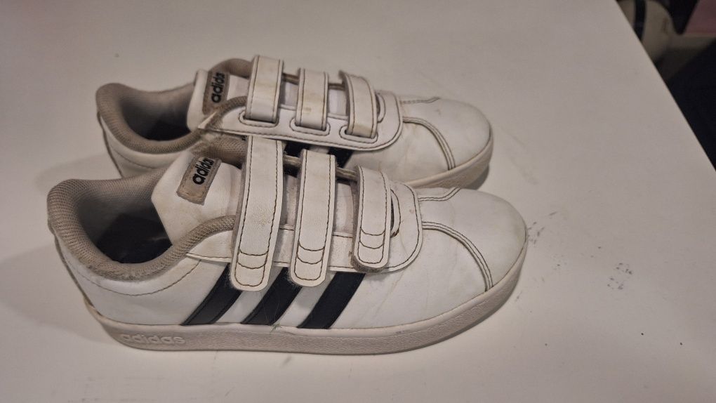 Sapatilhas adidas criança 33