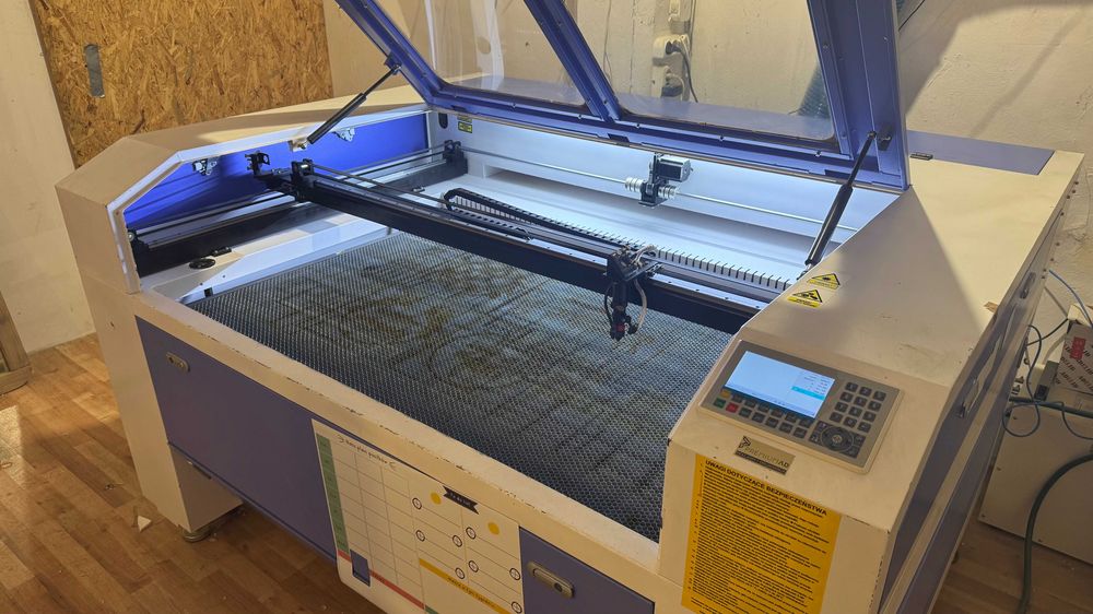 Ploter laserowy grawerka CO2 130×90 RDWorks - 100W RECI / ETHERNET