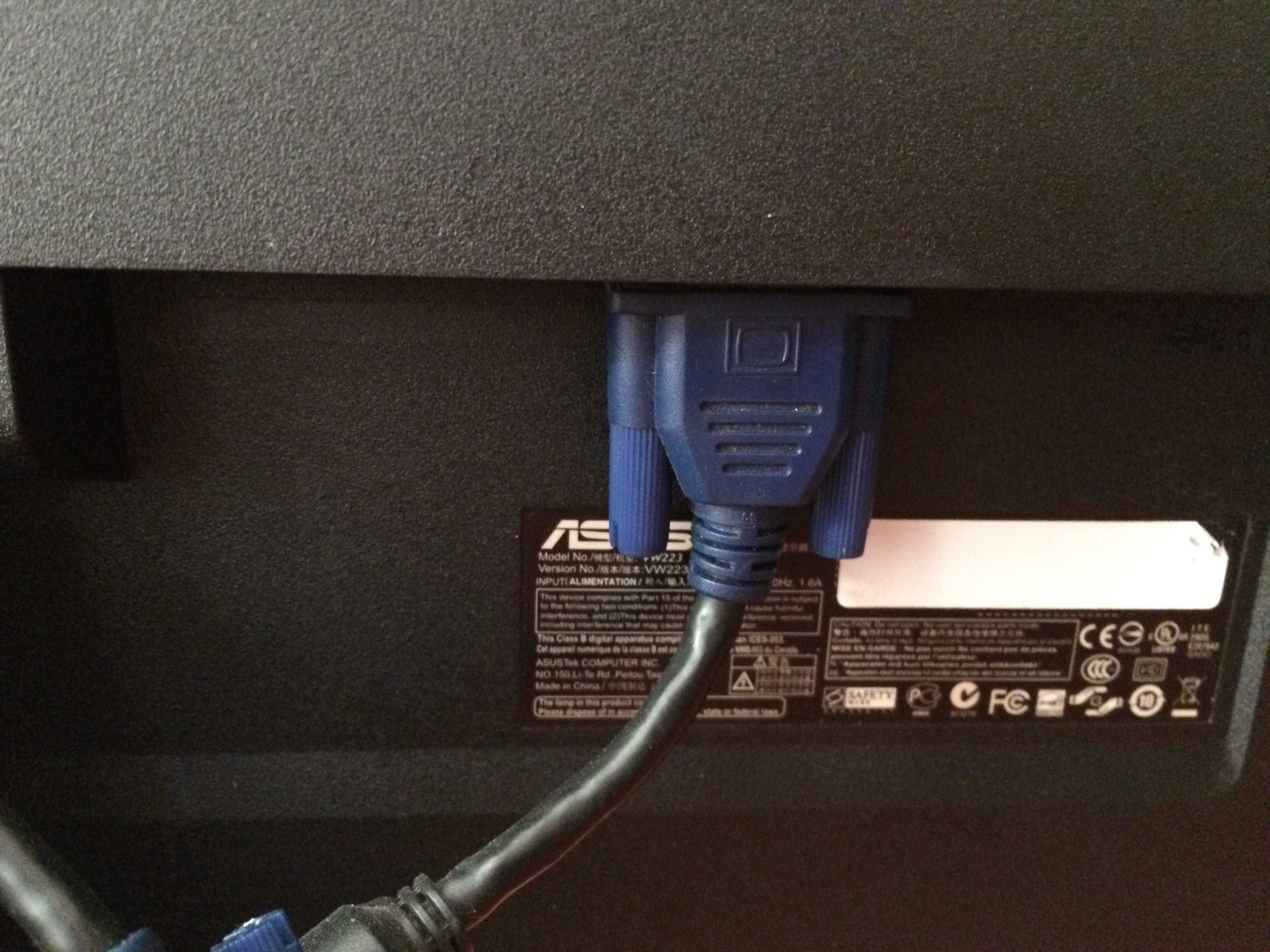 Monitor Asus VW223B (preço não negociável, não aceito trocas)
50 €