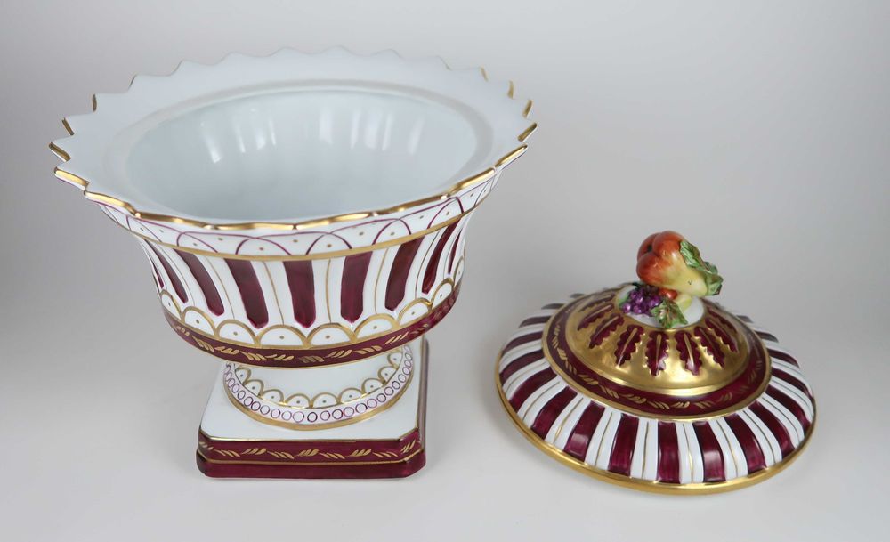 Centro de mesa em porcelana