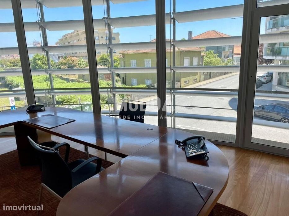 Excelente escritório para arrendamento em Vila nova de Gaia