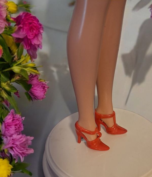 Лялька Барбі вінтаж, Barbie teacher 1995