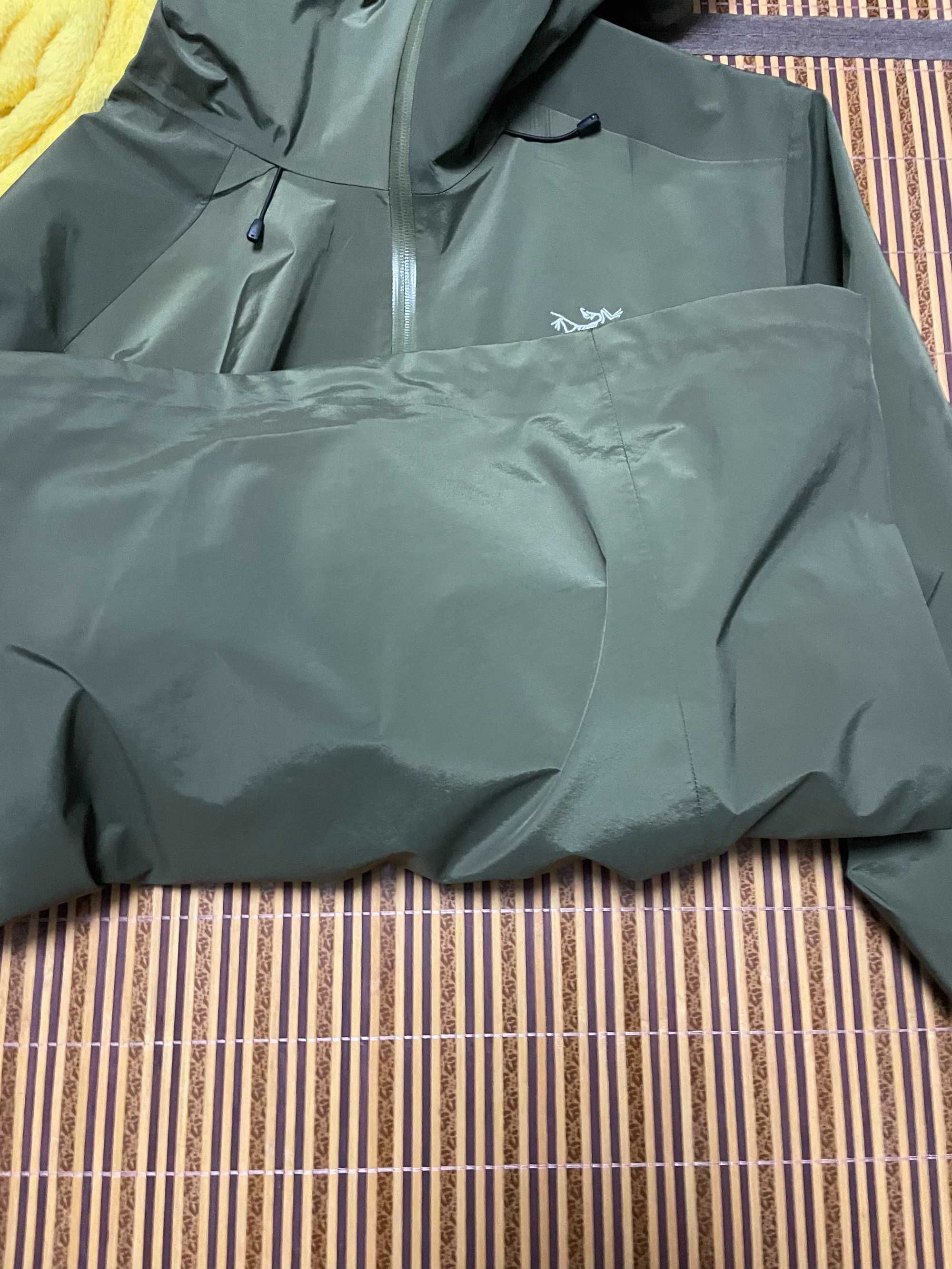 Handsome waterproof jacket
