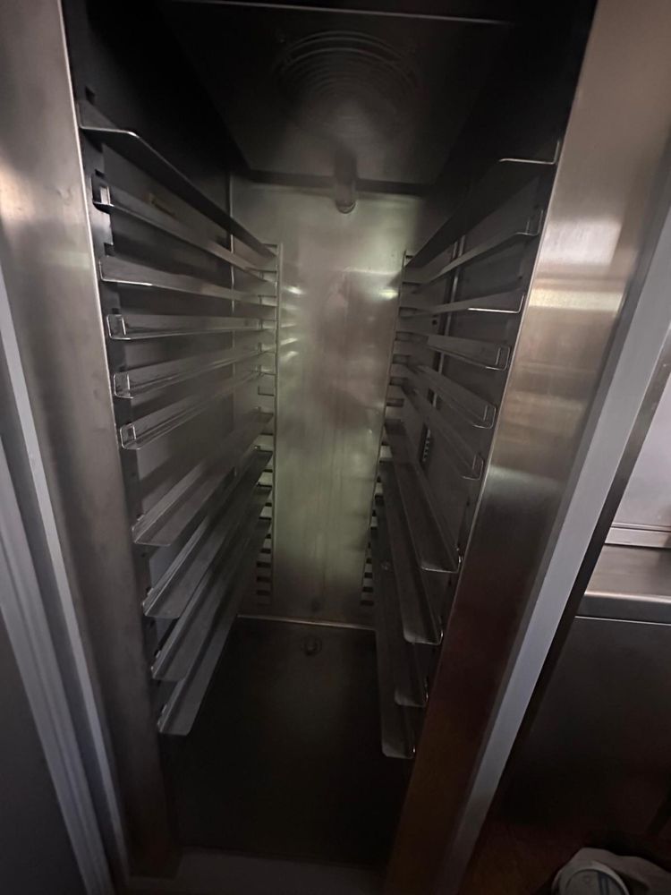 Armario refrigerado para pastelaria 60x40 MAGNUS