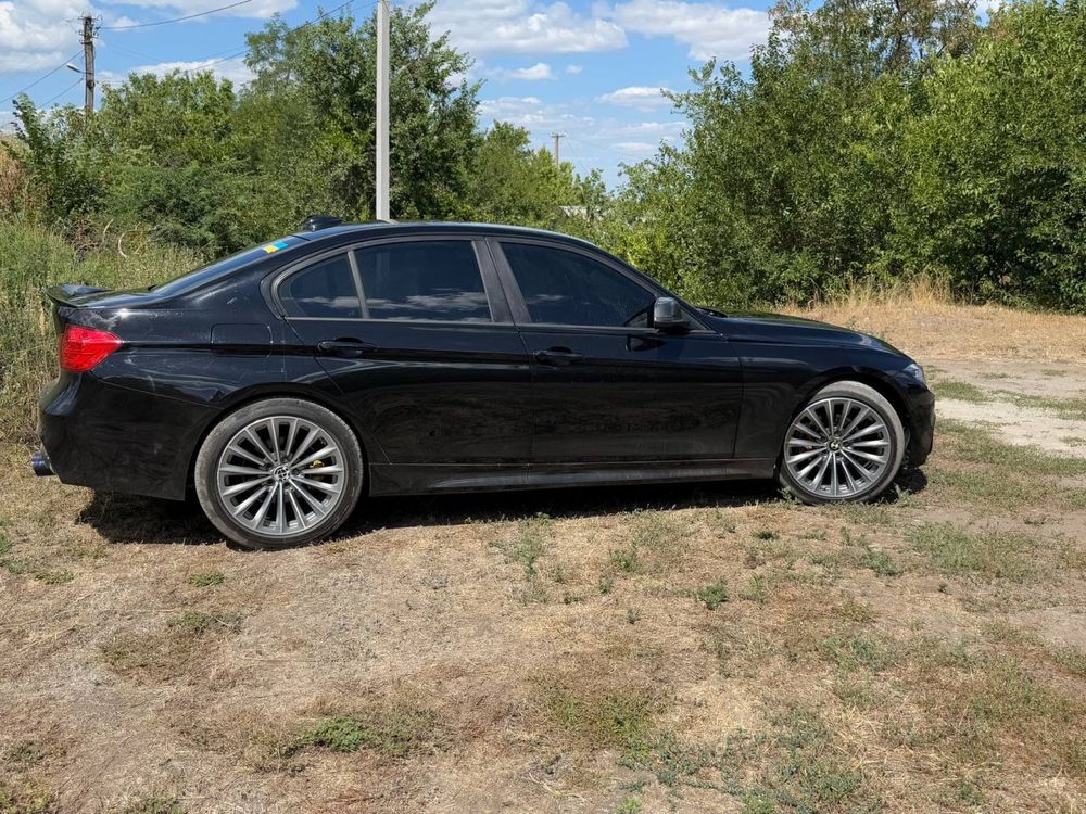 Продам BMW 328i f30 бензин