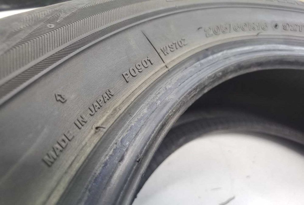 Зимові шини Bridgestone WS-70: 205/60 R16 оригінал Японія БВ як нові