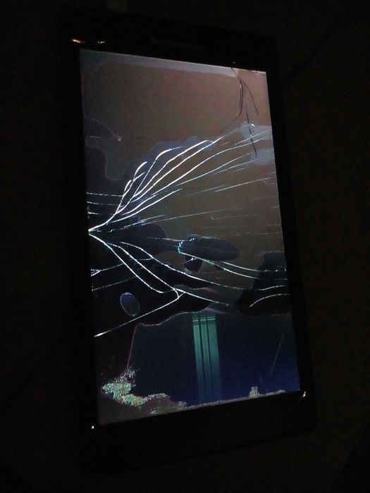 планшет Lenovo TAB 2 P070ACB-DB1 (разбитый экран)