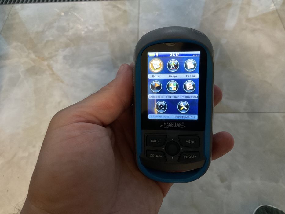 навигатор трекер магелан gps навігатор magellan explorist 110