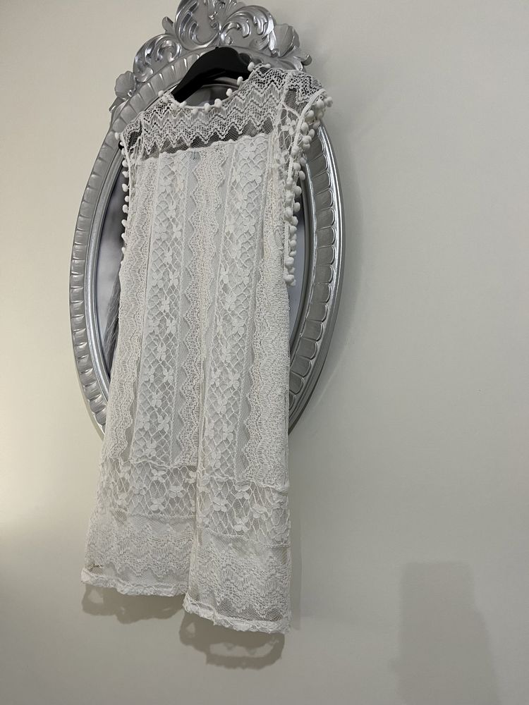 Vestido branco com renda