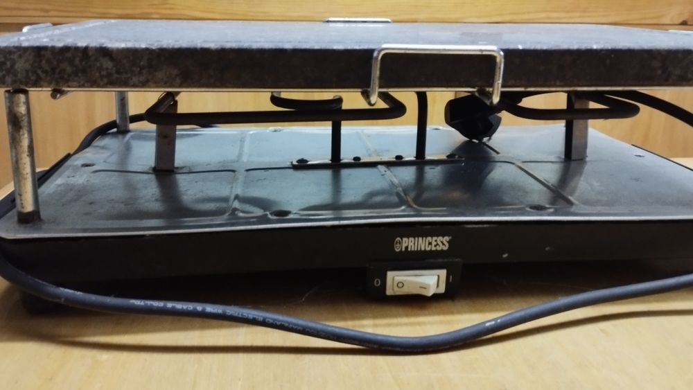 2 grelhadores eléctricos