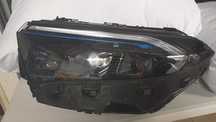 Farol Mercedes EQB