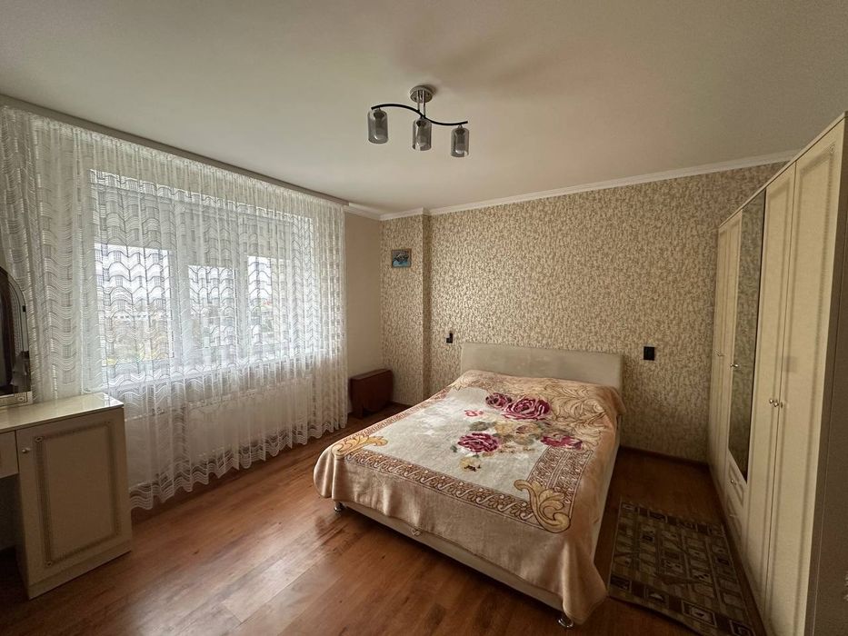 Продається двокімнатна квартира