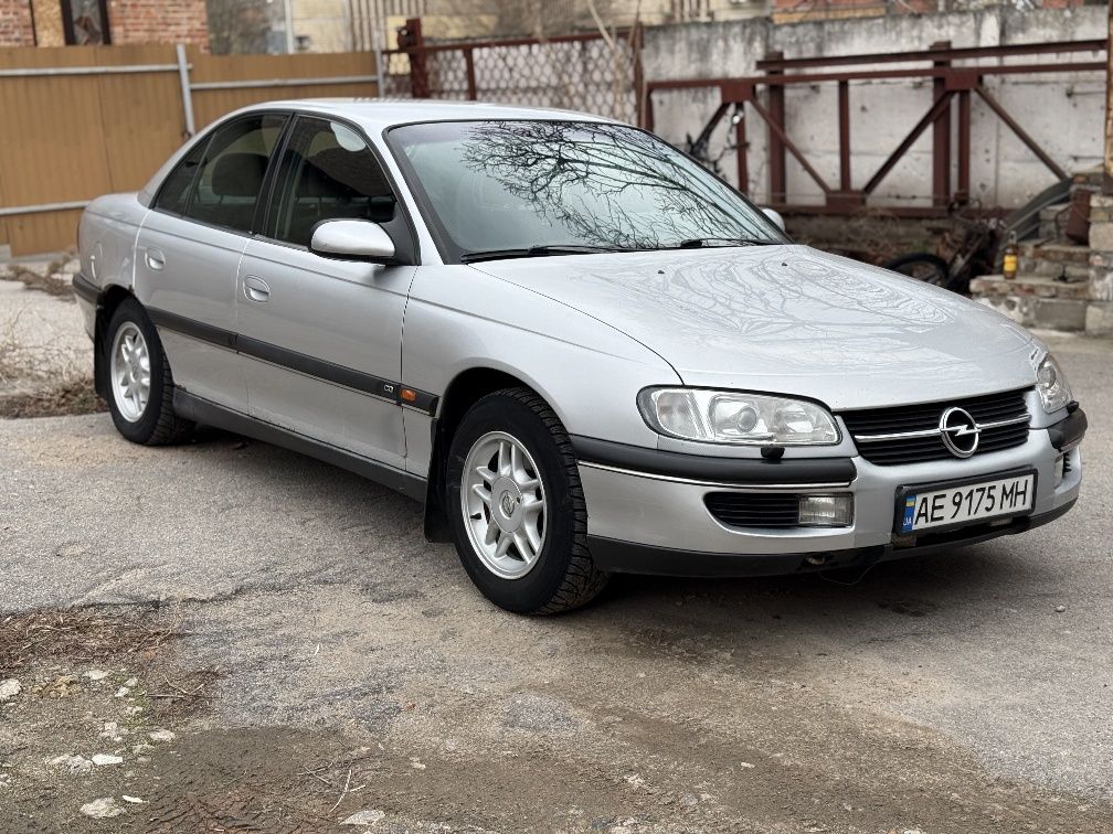 Opel Omega B 2.5 v6