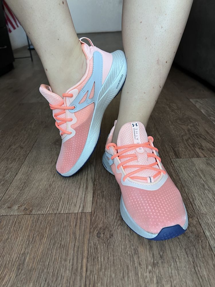 Кроссовки Under Armour charged breathe