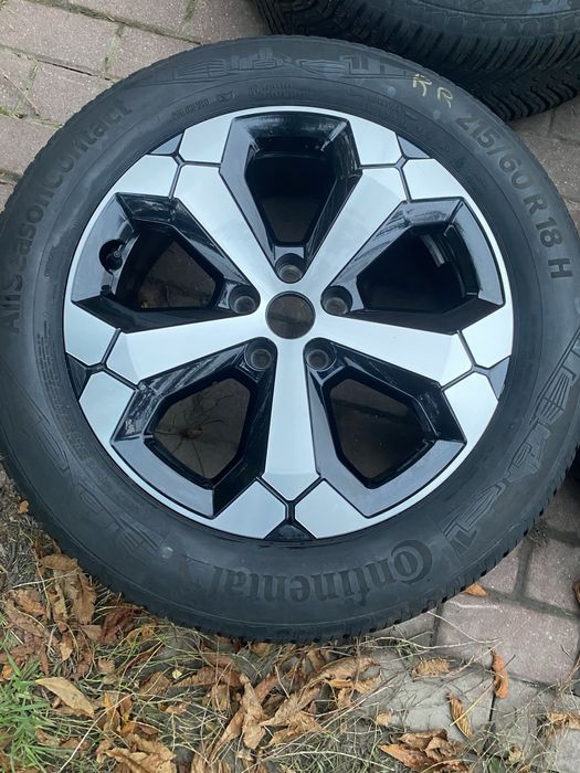 Диски/колеса оригінал Reno Daster 5/114.3 r18