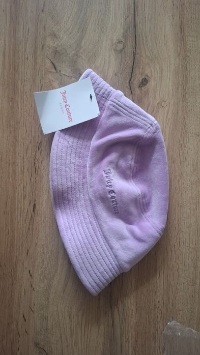 Juicy Couture liliowy kapelusz rybacki bucket hat
