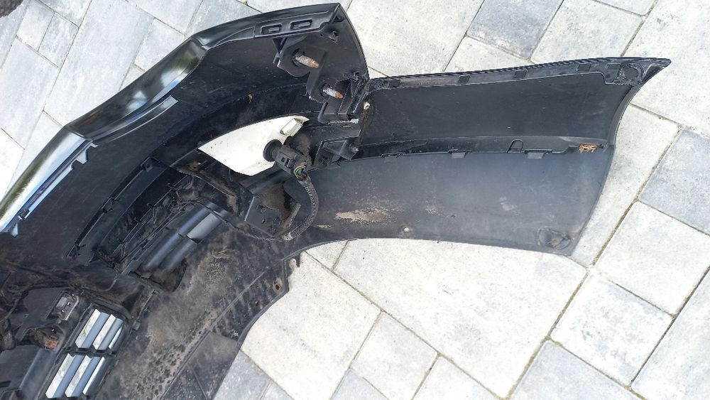 VW Passat b6 zderzak przód przedni czarny l041