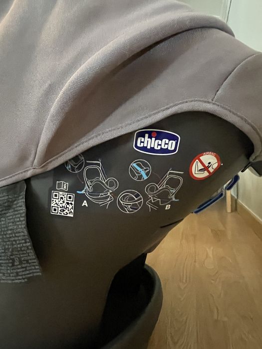 Cadeirinha Auto Chico + base