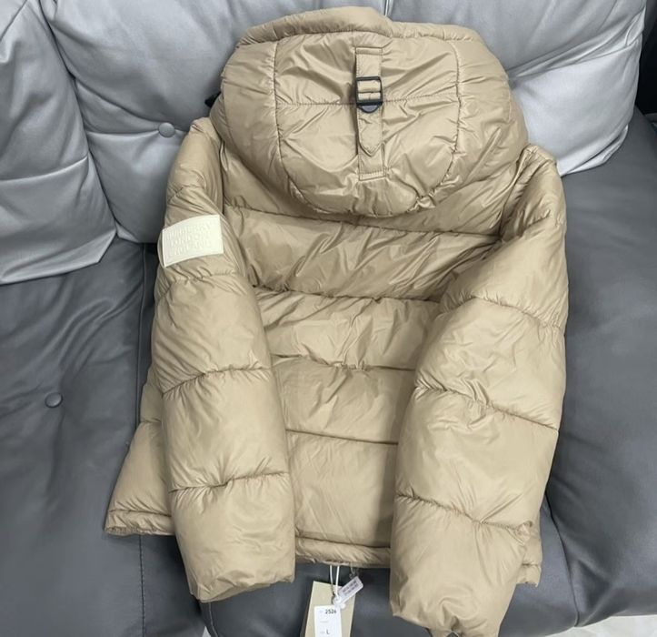 Пуховик Burberry