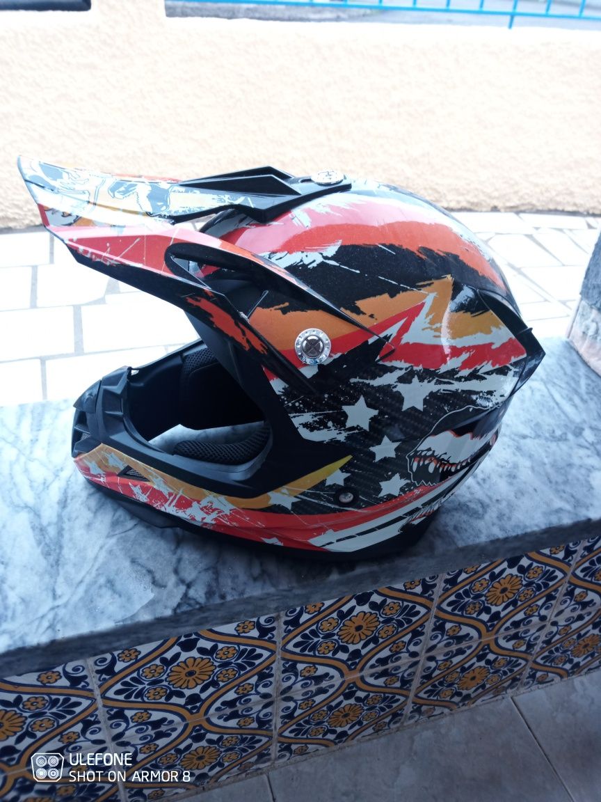 Capacete cross criança