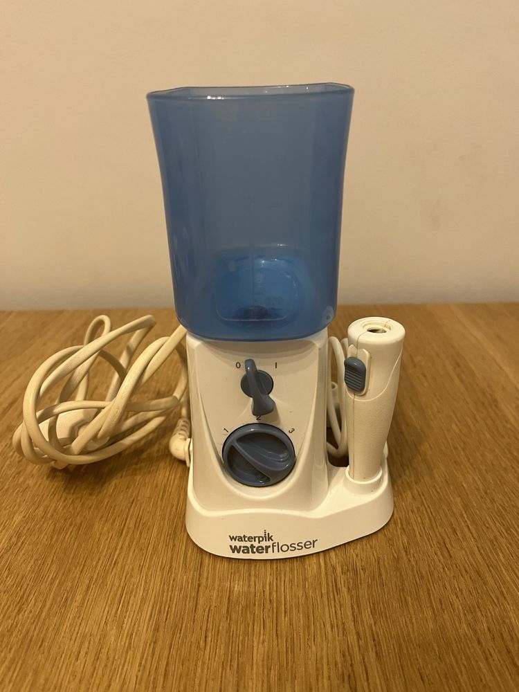 Irygator sieciowy Waterpik Waterflosser