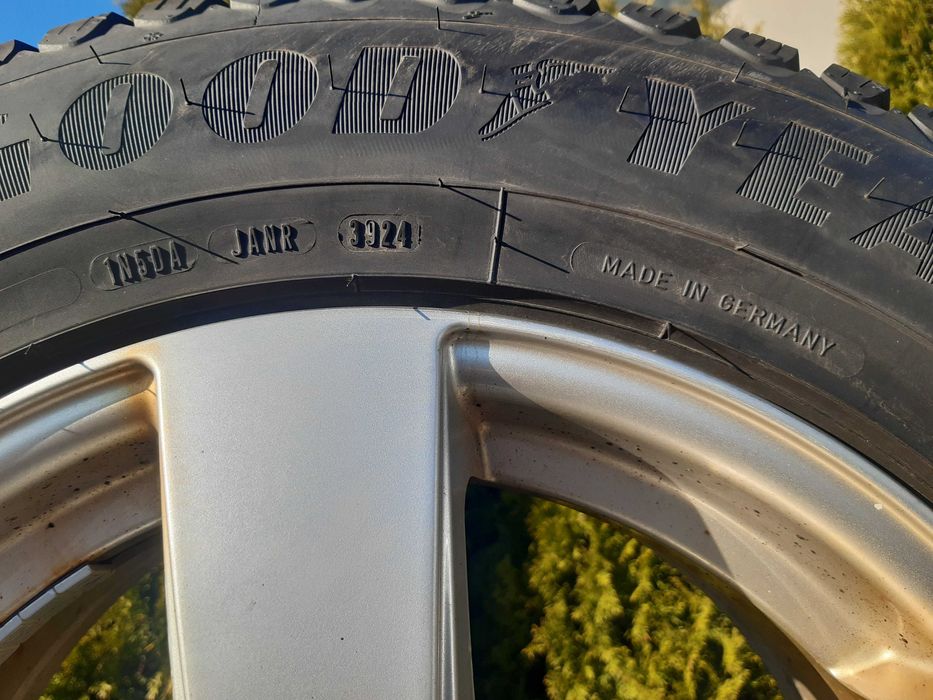 Koła aluminiowe zimowe SUV z kolcami 5x114,3 ET38 215/70R16 DOT3924