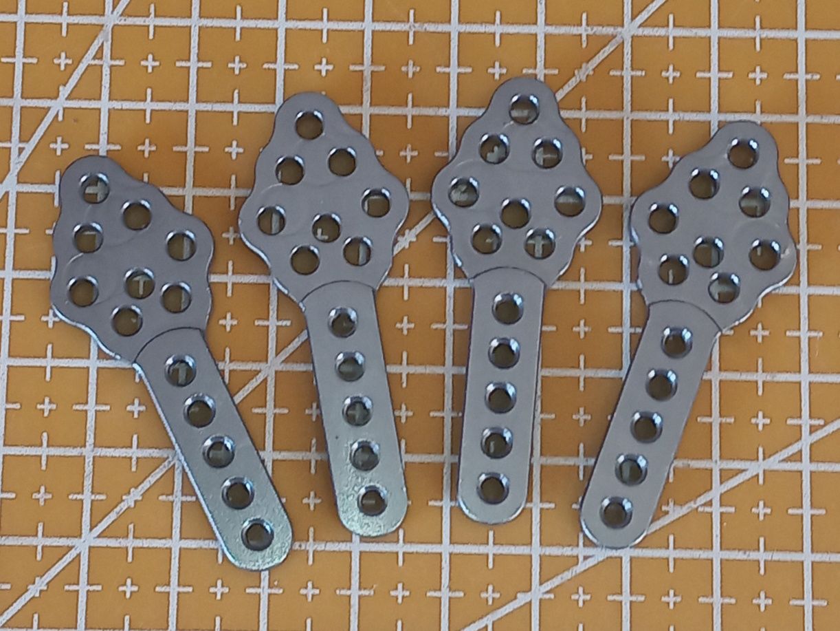 4 aluminiowe wieże amortyzatorów rc 1:10 TRX SCX MST REELY TAMIYA HPI
