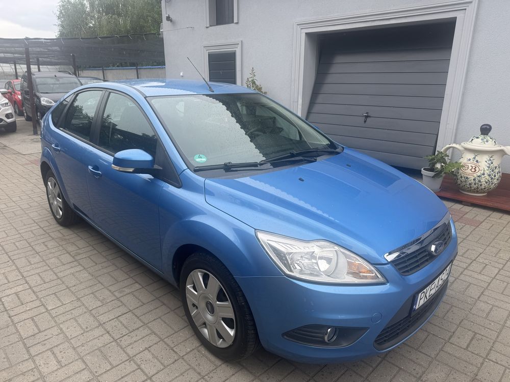 Ford Focus 1.6 101 KM sprowadzony 2009 zarejestrowany klimatronic TUV