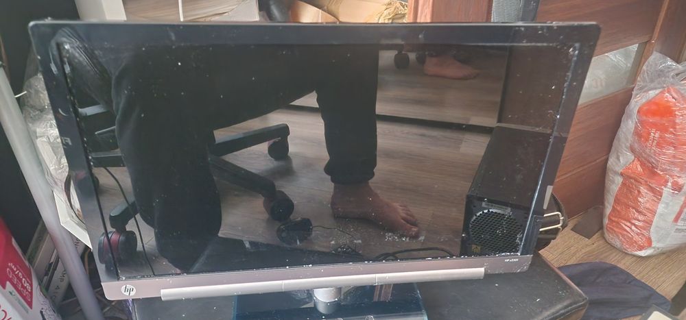 Komputer stacjonarny Lenovo i5 SSD + monitor HP 23cale