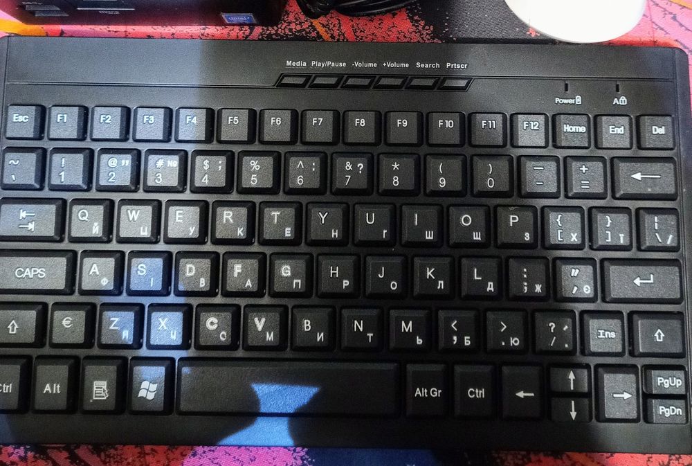 Планшет з додатковою станцією DELL venue 11