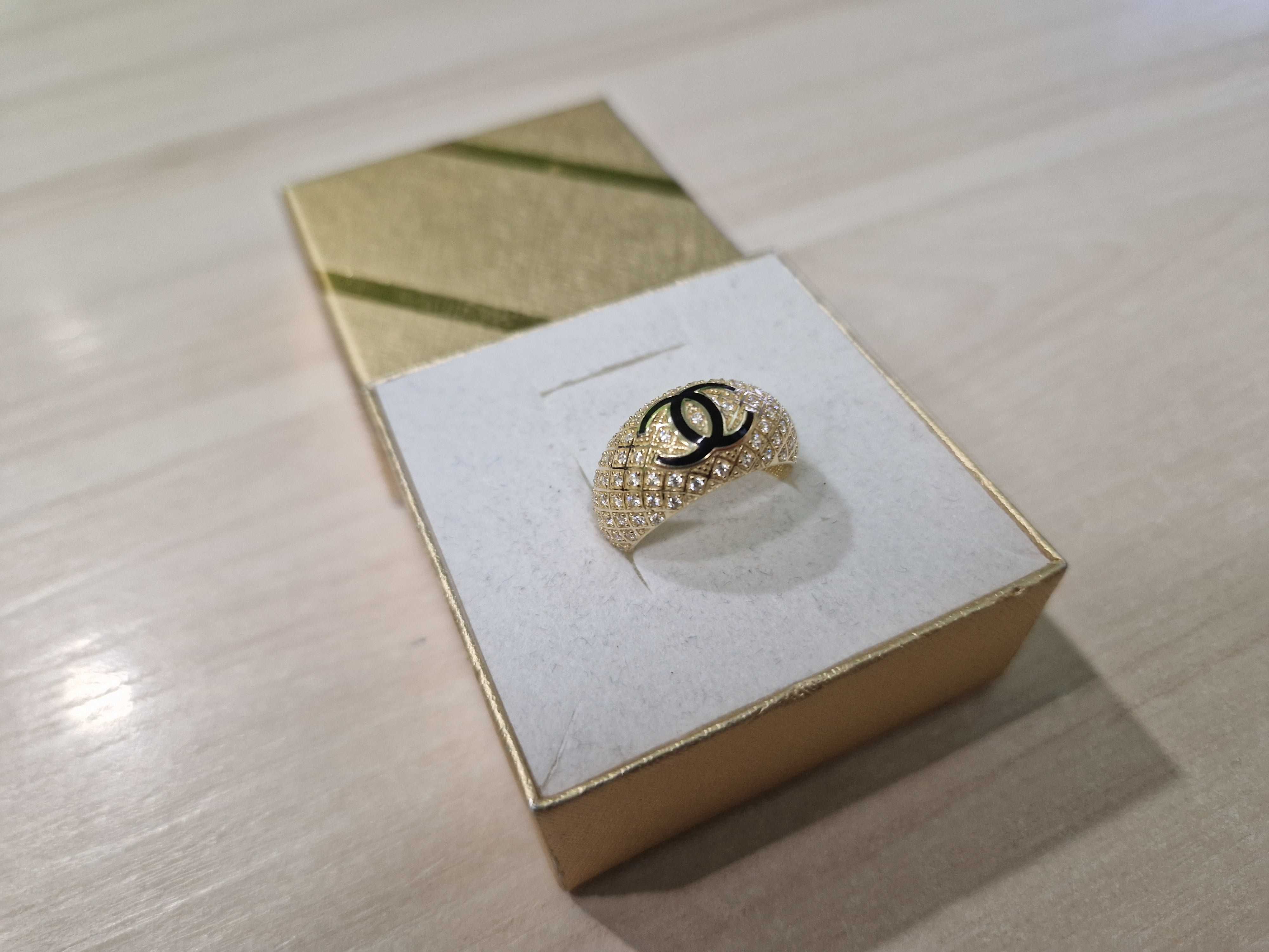 Nowy złoty pierścionek zjawiskowy Chanel PR 585