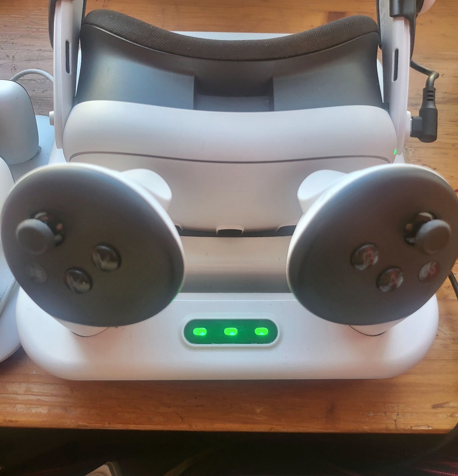 Googe Oculus Meta Quest 3 512 gb + Pasek BoboVr+3bat.Ładowarka+Stacja