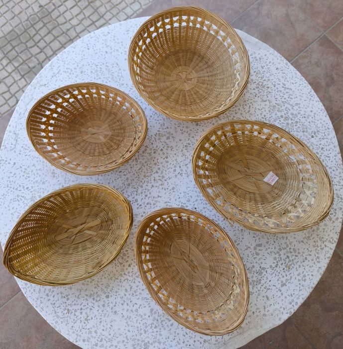 Diversos Cestos para Pão