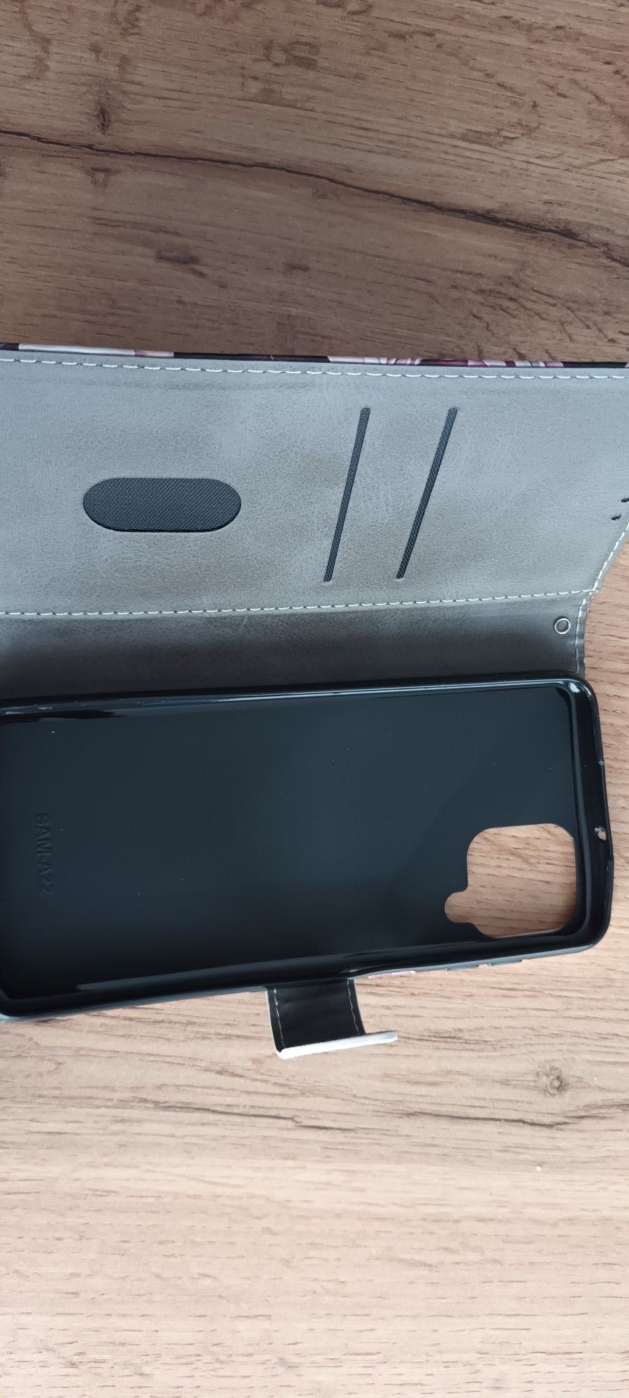 Pokrowiec Etui Samsung A22