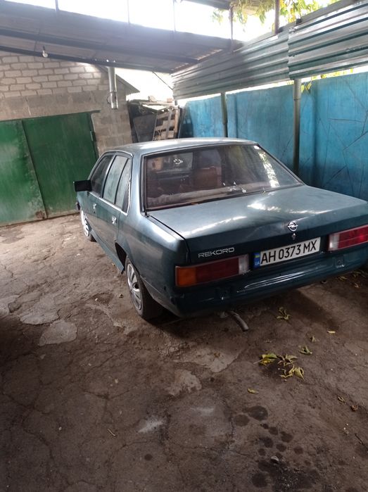 Продам Опель Рекорд газ бензин