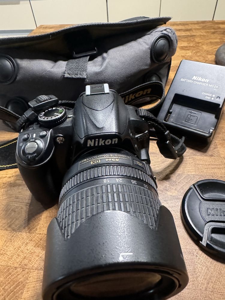 Nikon D3100 como nova