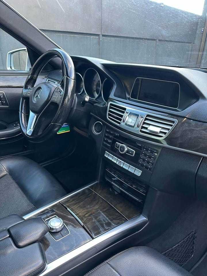 Mercedes-Benz E200 2.2 CDI Full Extras