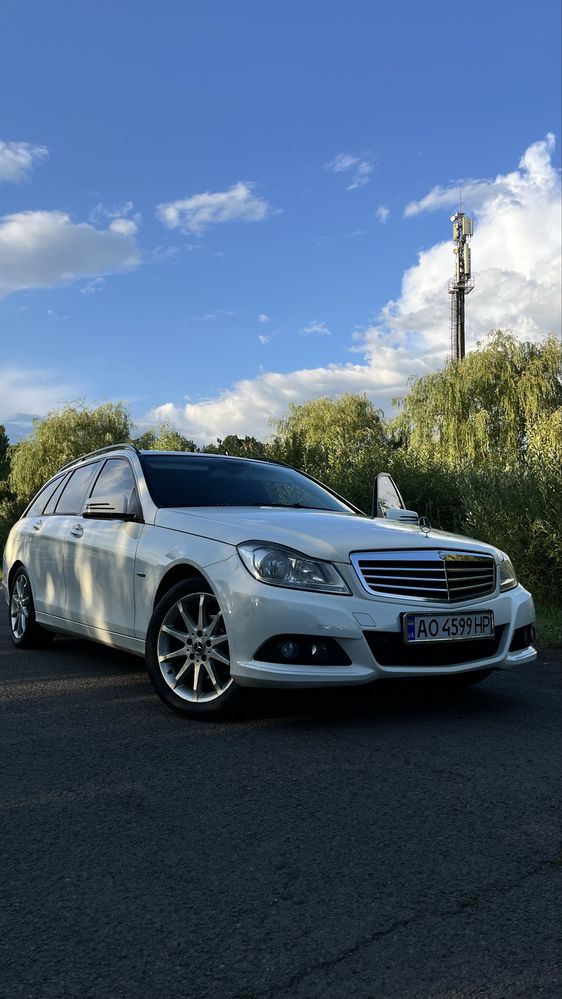 Mercedes-Benz C200