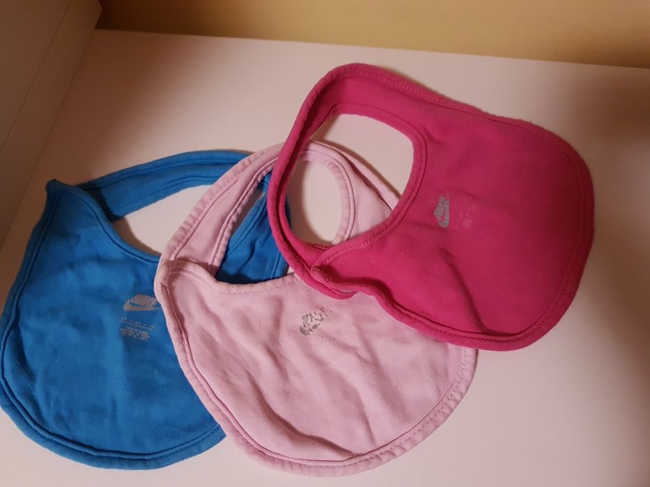 3 x Śliniak NIKE na rzep zestaw