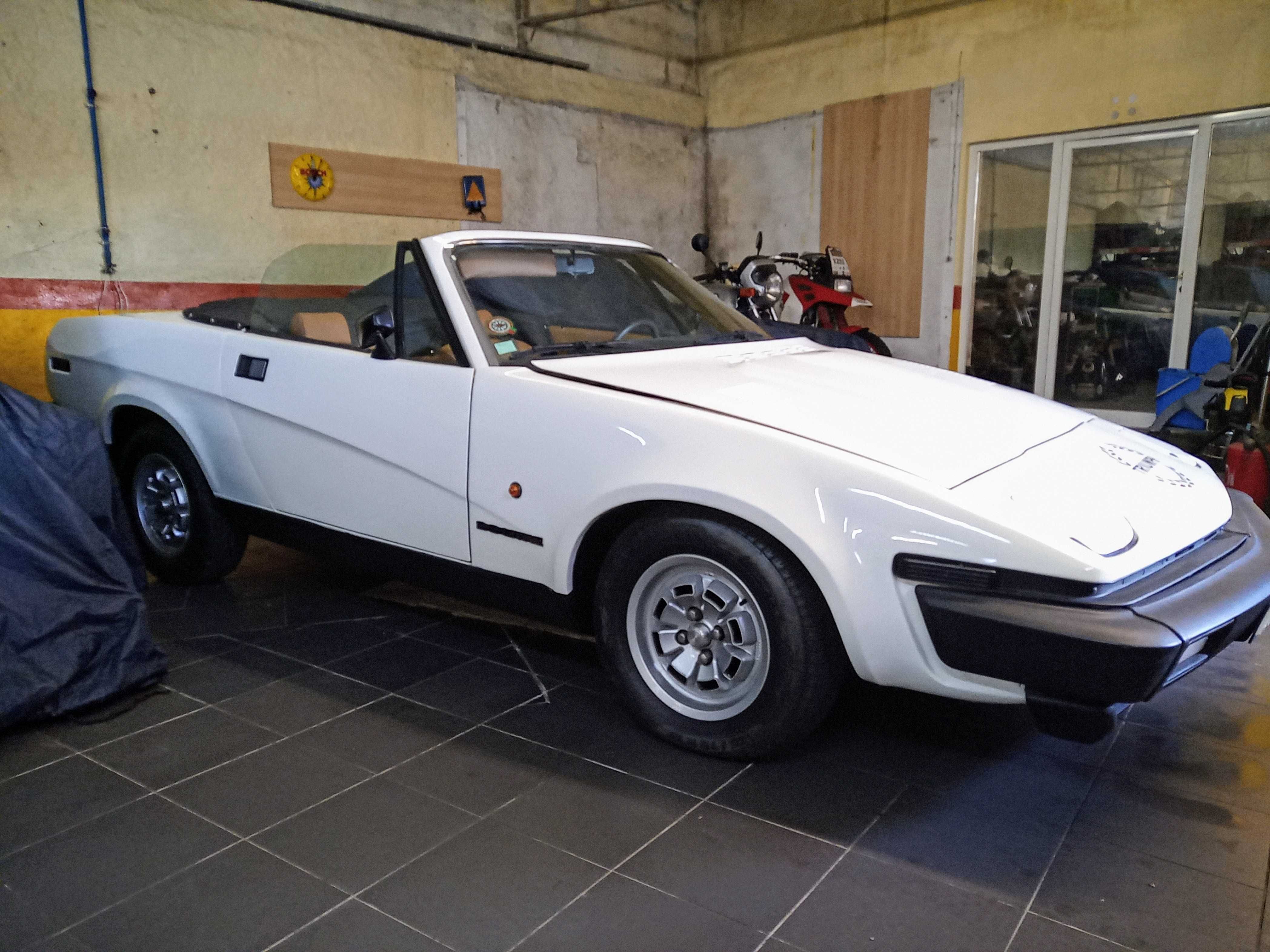 Triumph TR7 de 1980   -   Motor avariado.